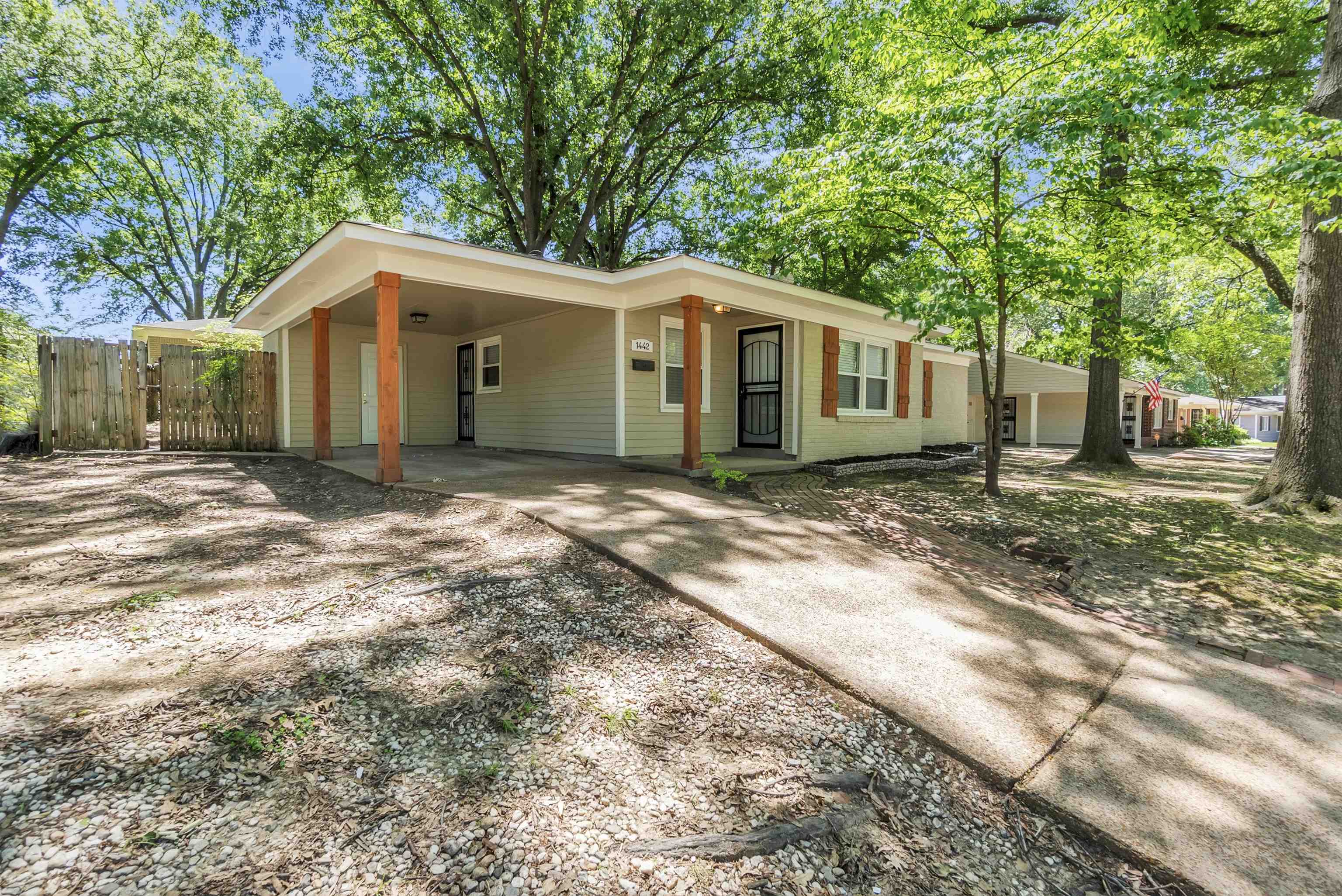 1442 Walton Rd — photo