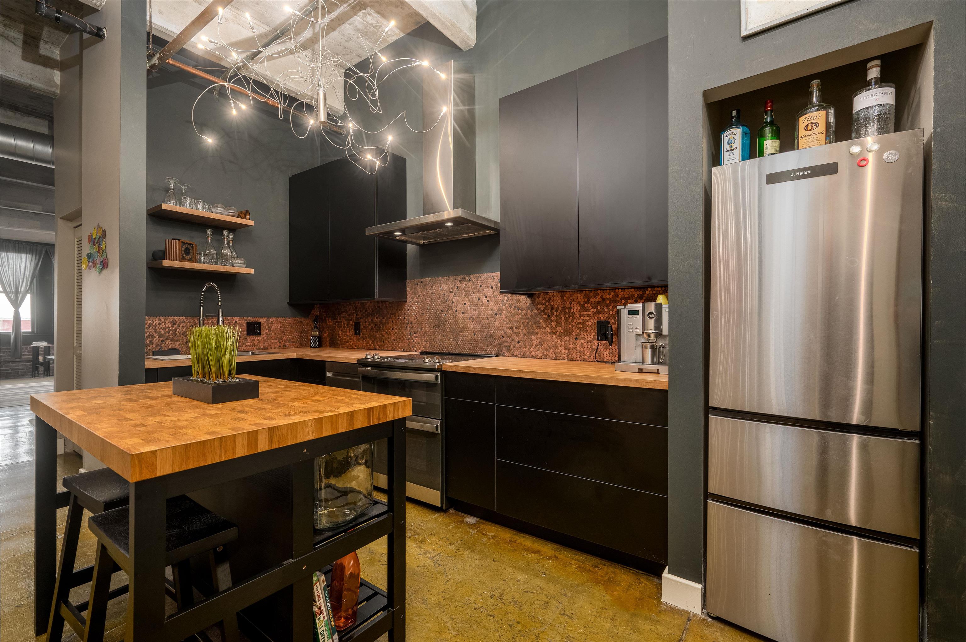 408 S Front St 501 — photo