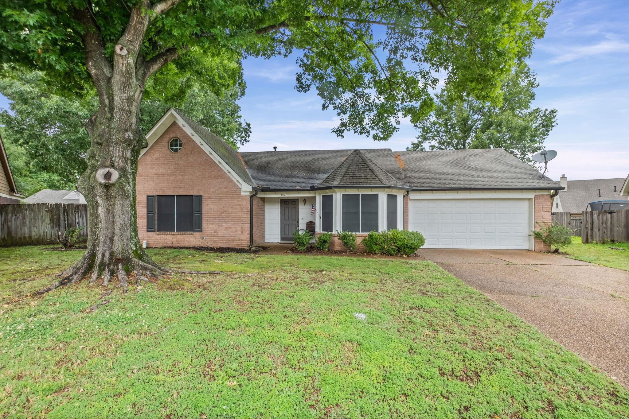 252 Summit View CV — photo