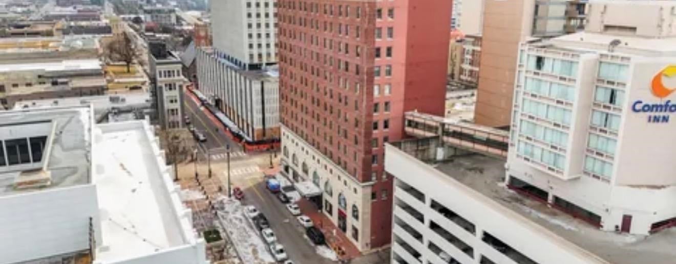 109 N Main St 410 — photo