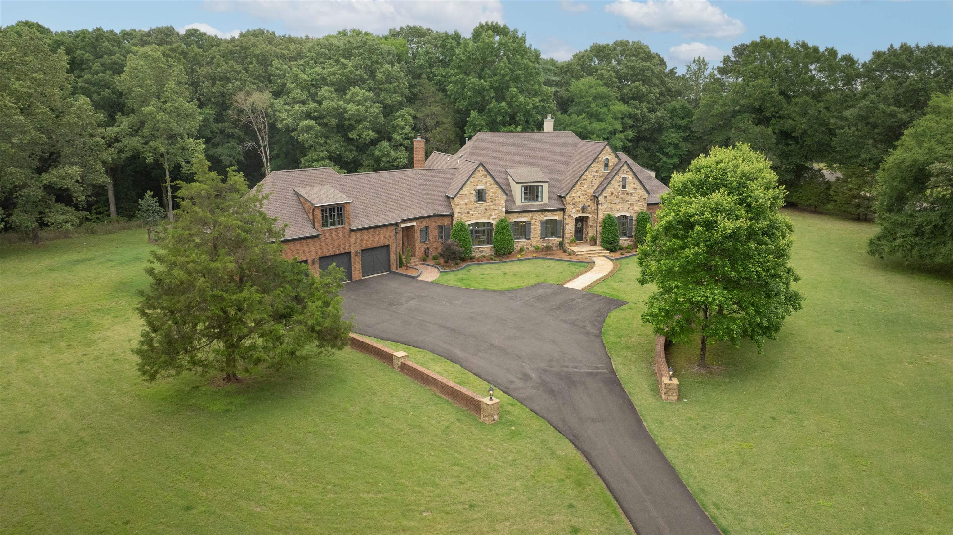 10628 Raleigh-Lagrange Rd E, Eads, TN 38028