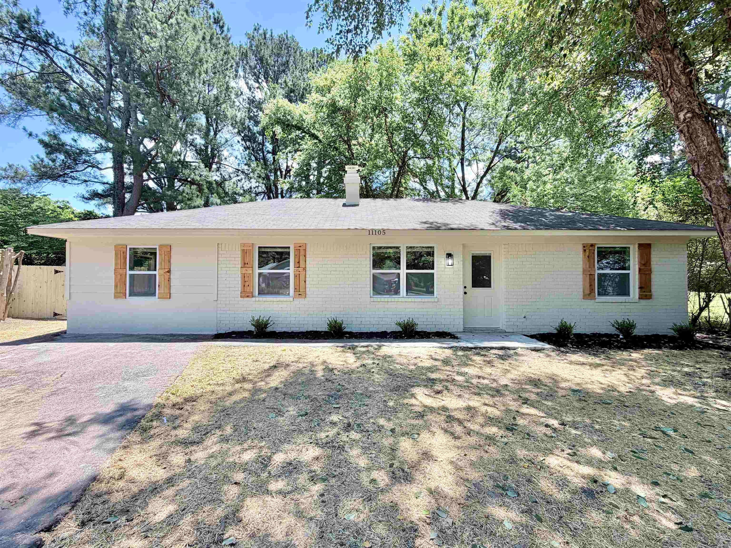 11105 Dixon Robinson Dr — photo