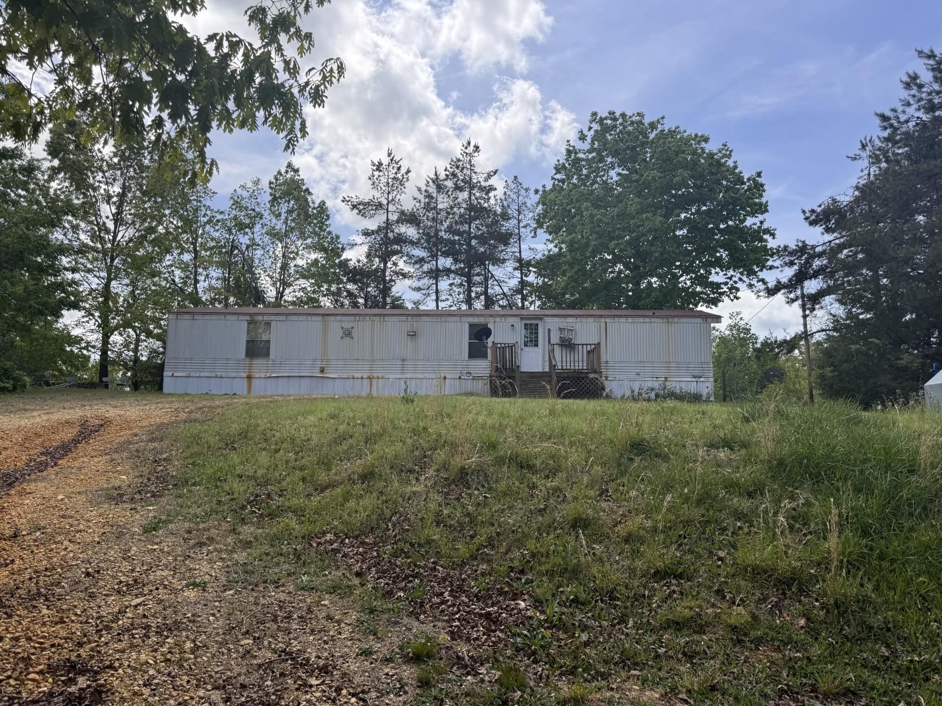 185 Lucy Loop — photo