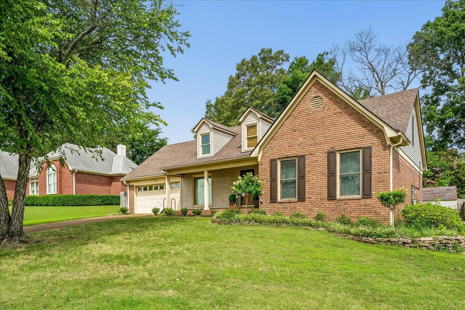 2309 Hickory Path Dr — photo