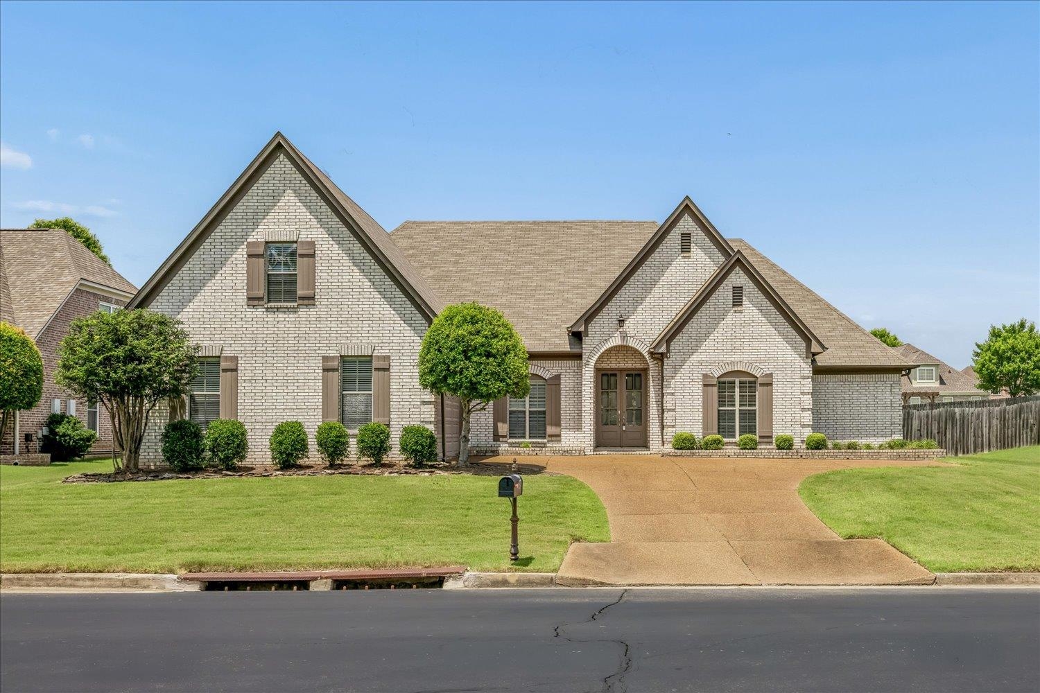 9328 Owl Hill Dr — photo