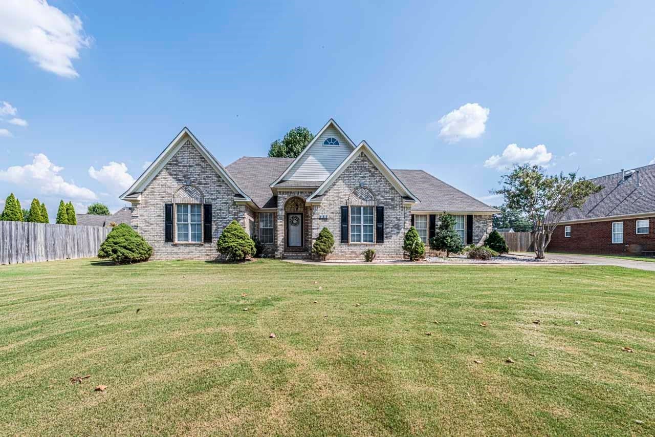 137 Beverly Dr — photo