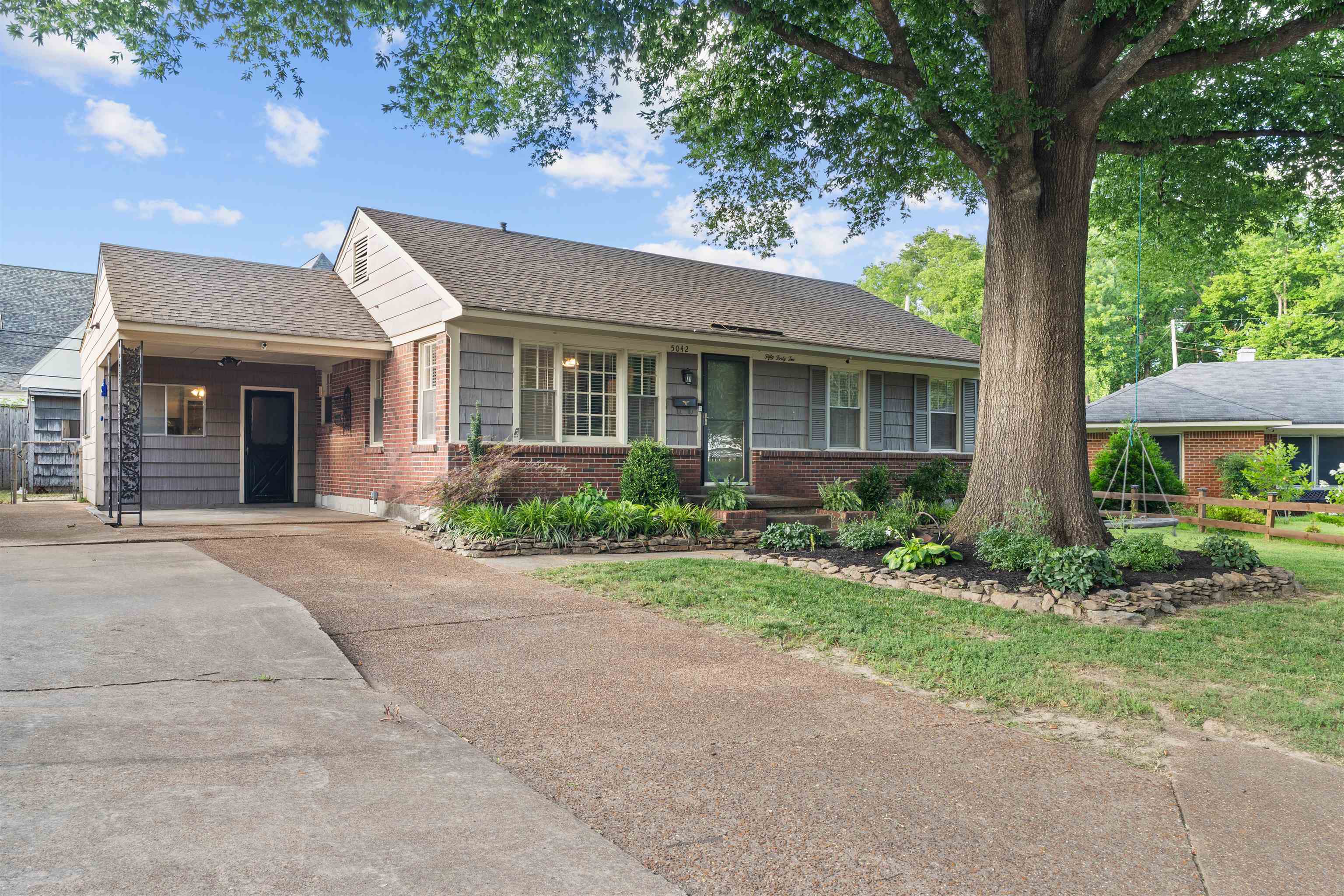 5042 Princeton Rd — photo