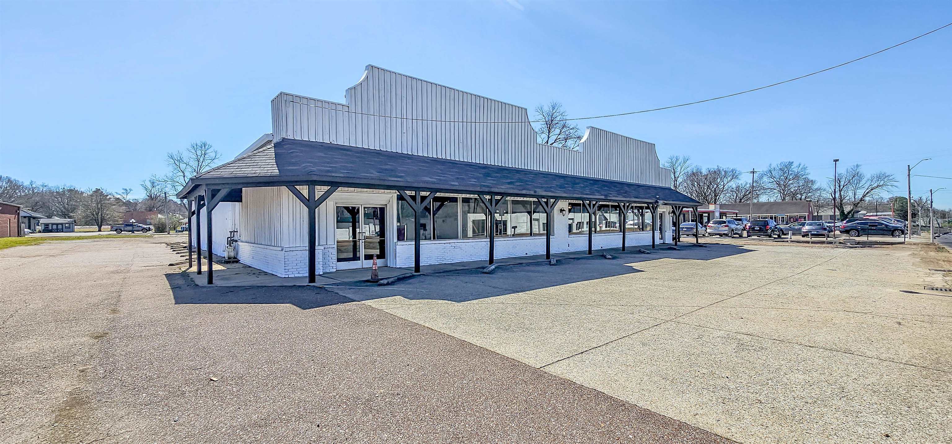 12013 US 70 Hwy — photo