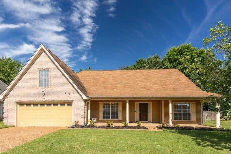 5115 Bluff Springs Dr — photo
