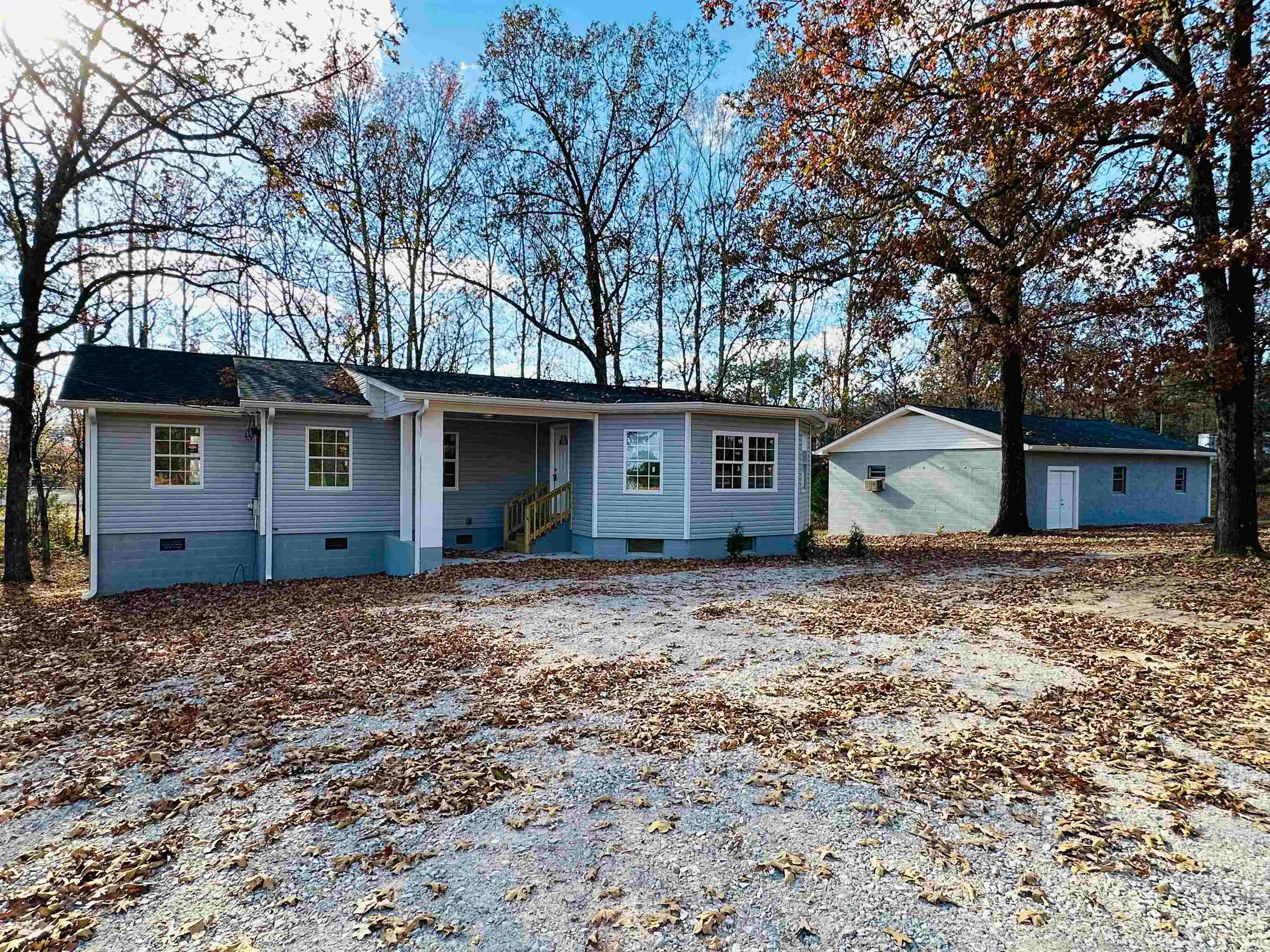 223 Forrest Hill Rd — photo