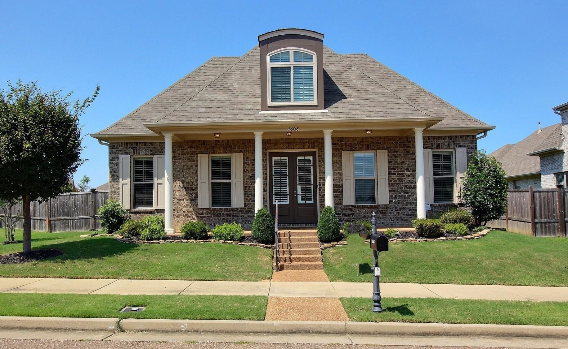 1608 Prairie Dunes Dr — photo