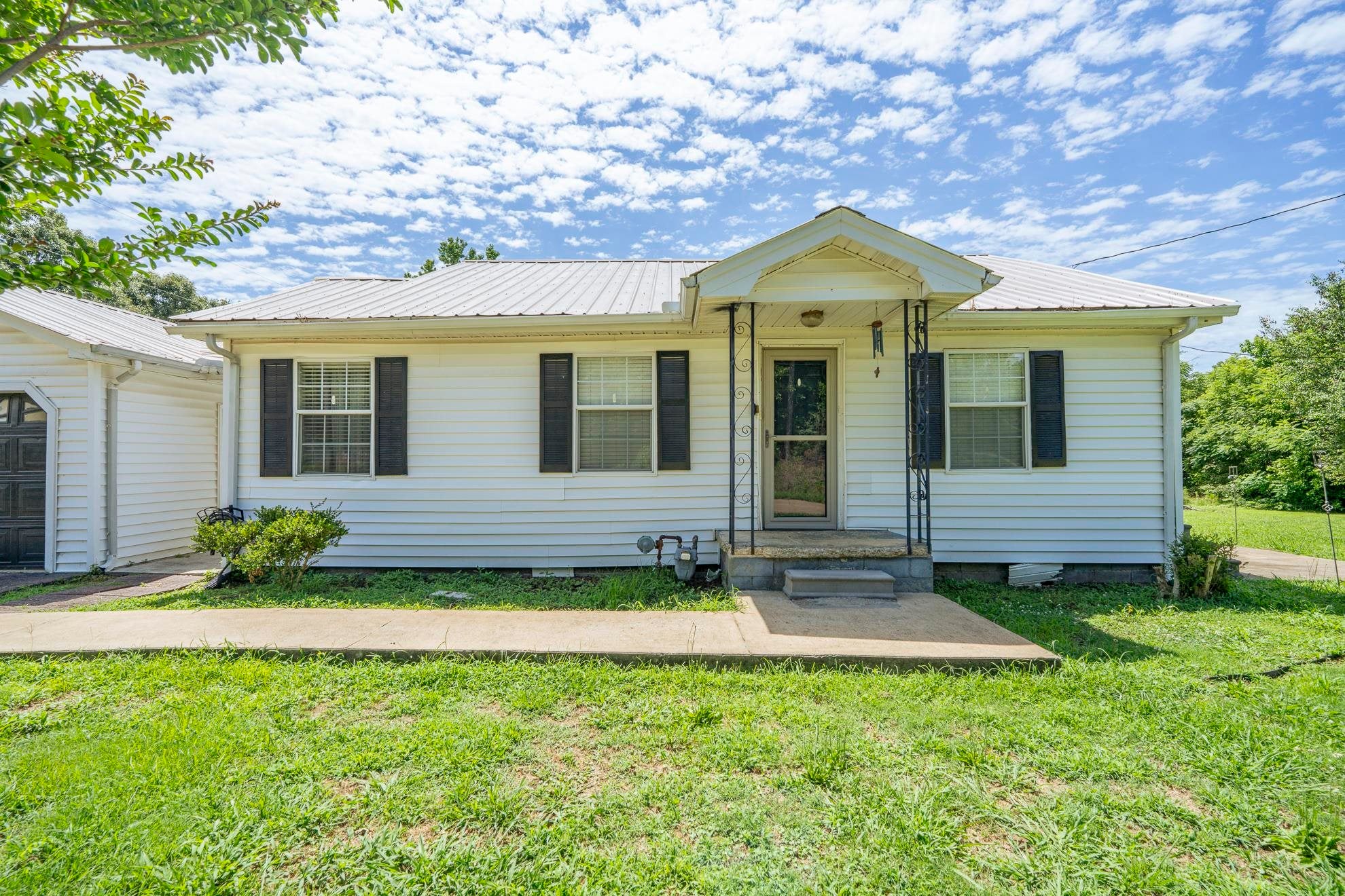 369 Bethel Purdy Rd — photo