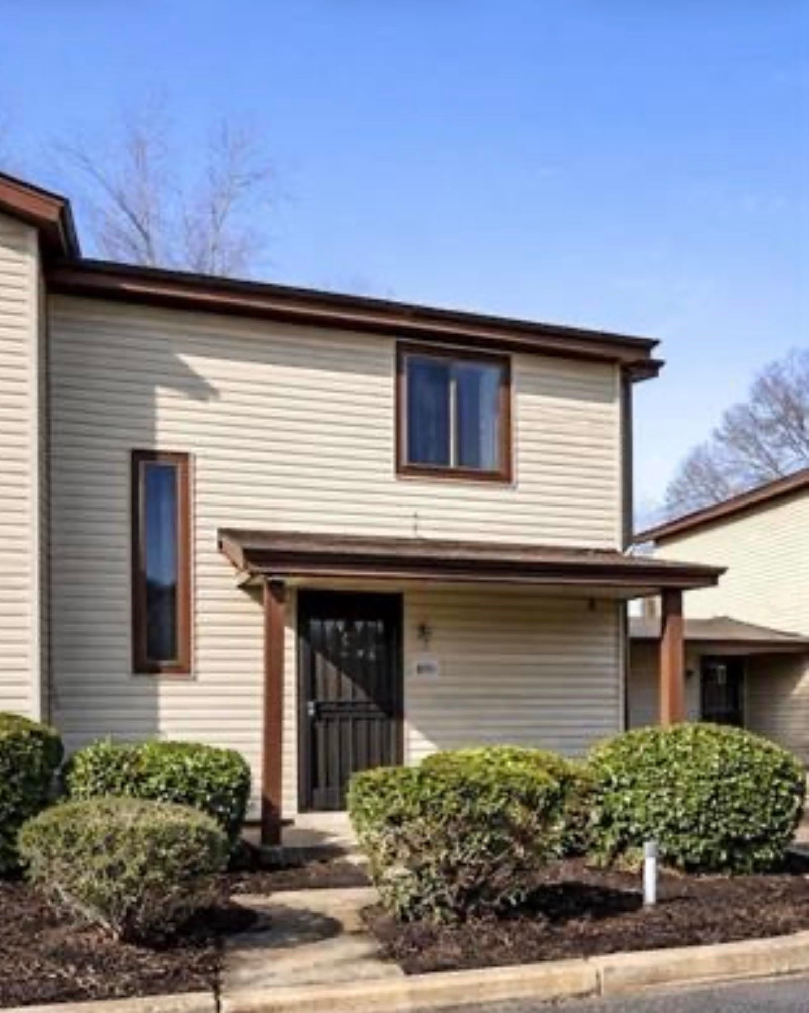 4701 Queens Lace Ct — photo