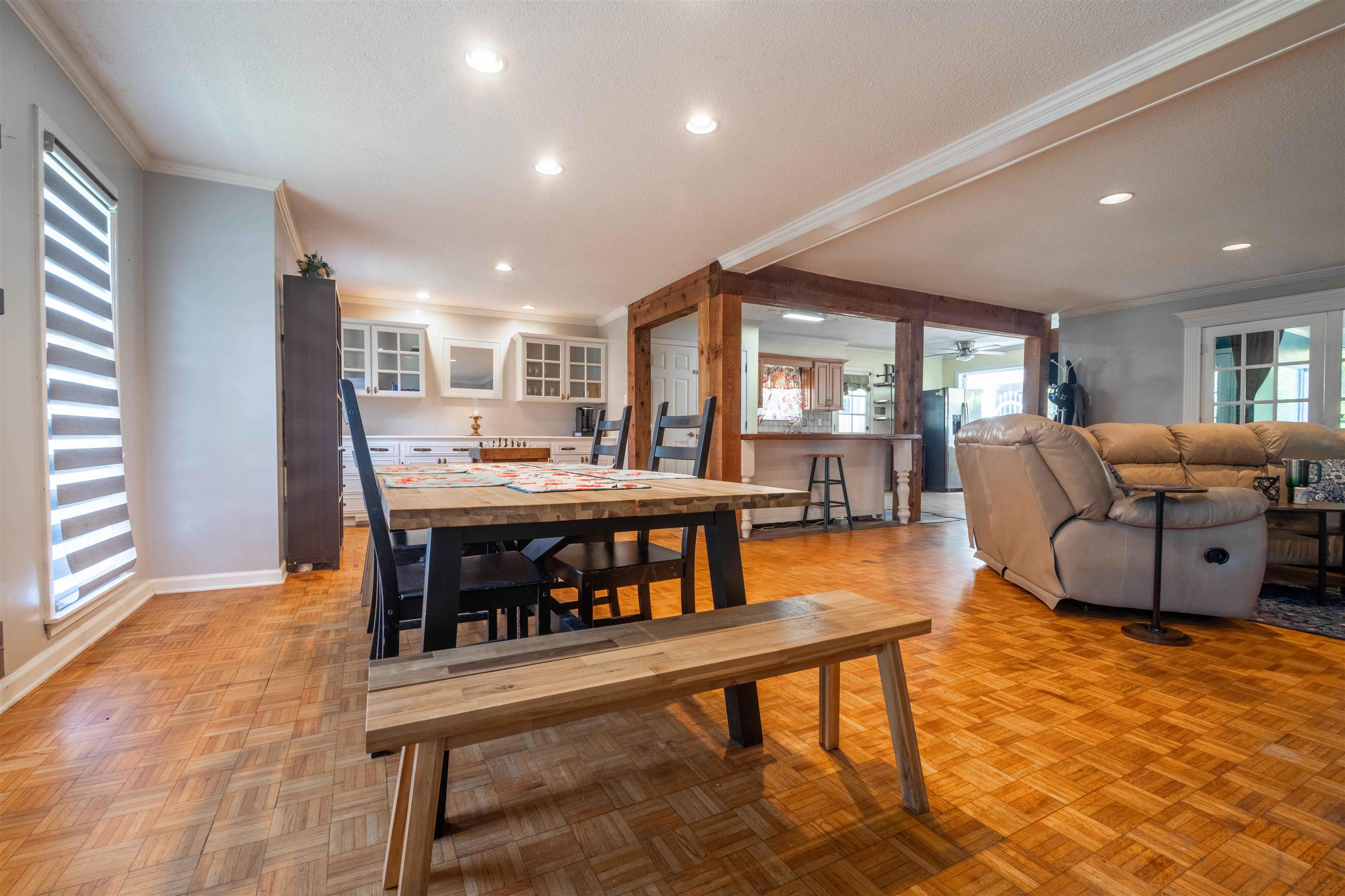 6102 Sugar Tree Dr — photo