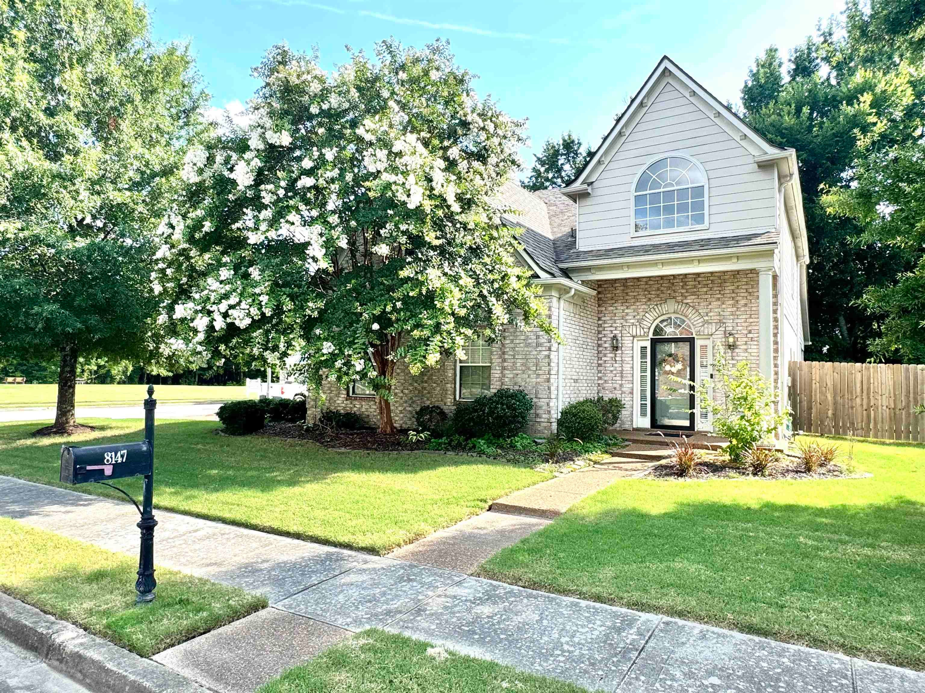 8147 Fleets Run Dr — photo