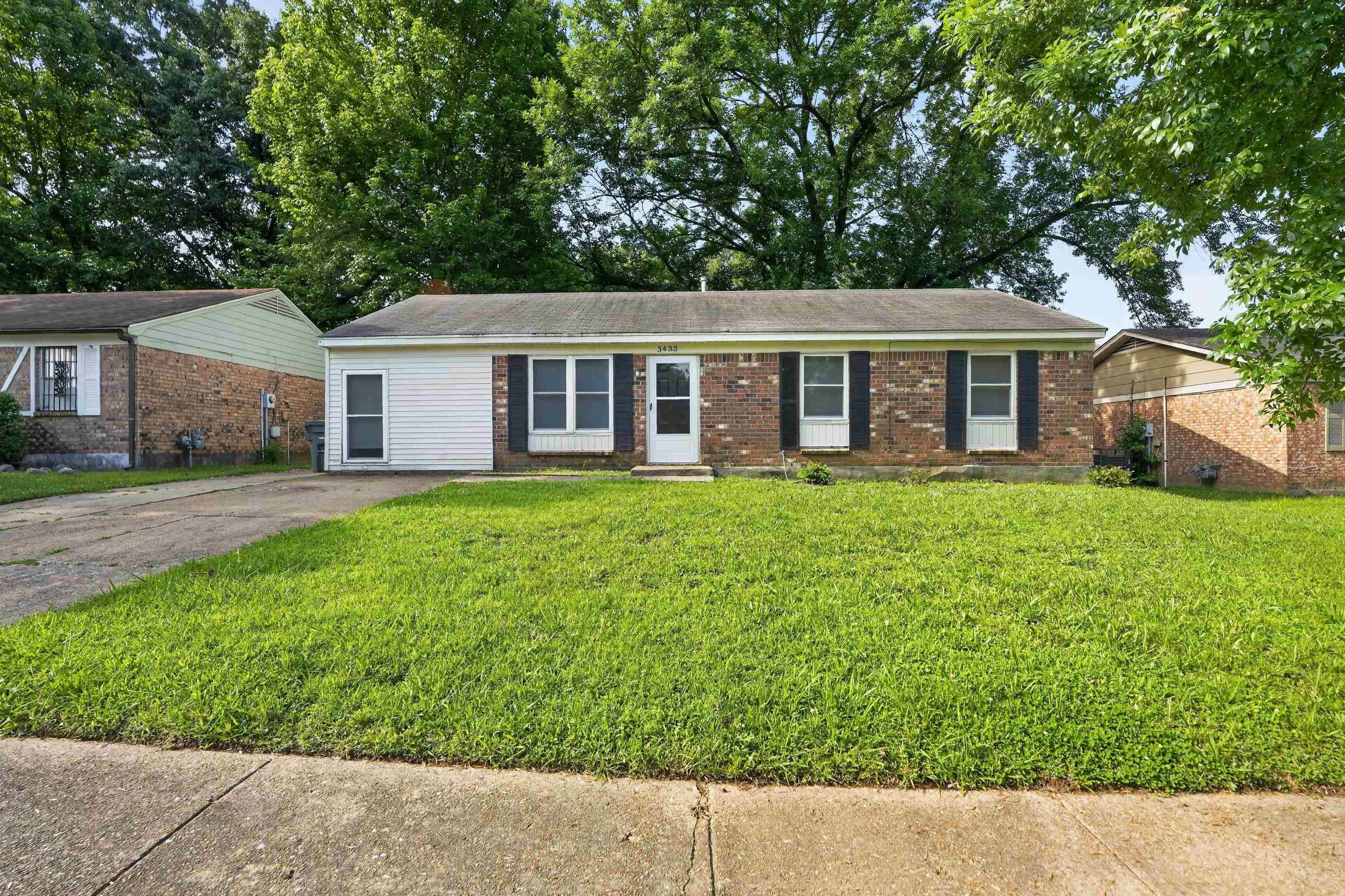 3433 Beech Grove Rd — photo