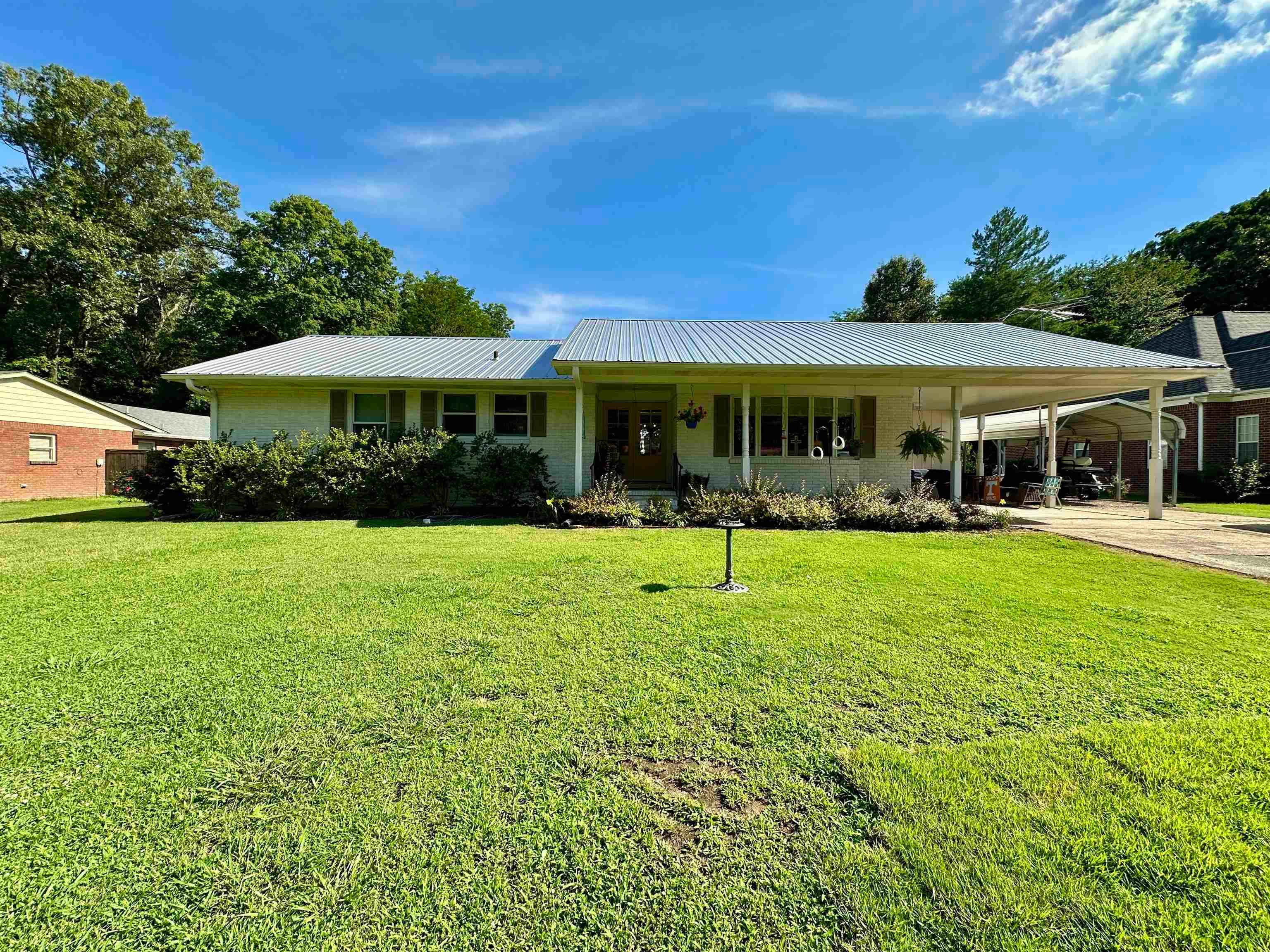 115 Rolling Oaks Dr — photo