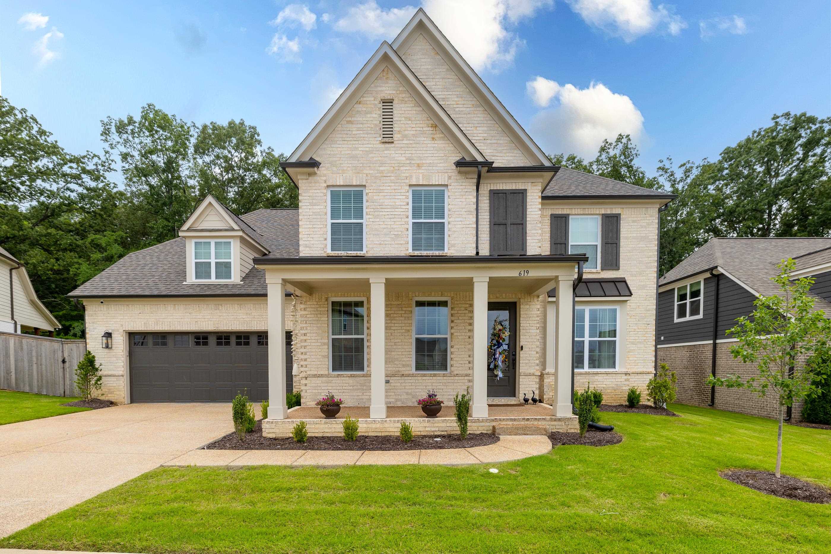 619 Mount Laurel Dr — photo
