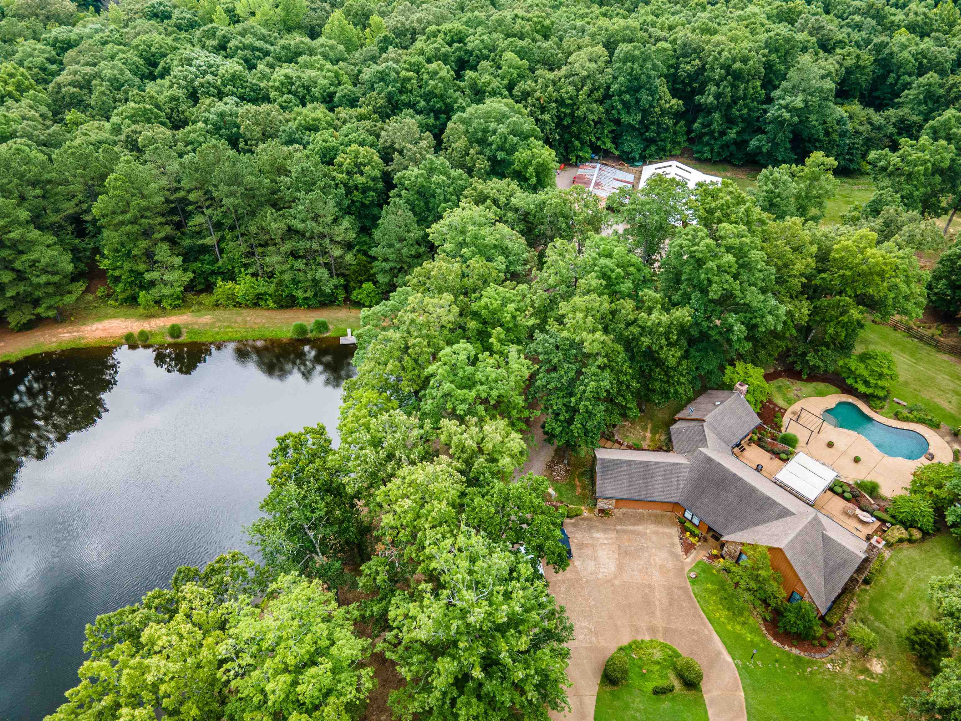 3255 Pittman Rd — photo