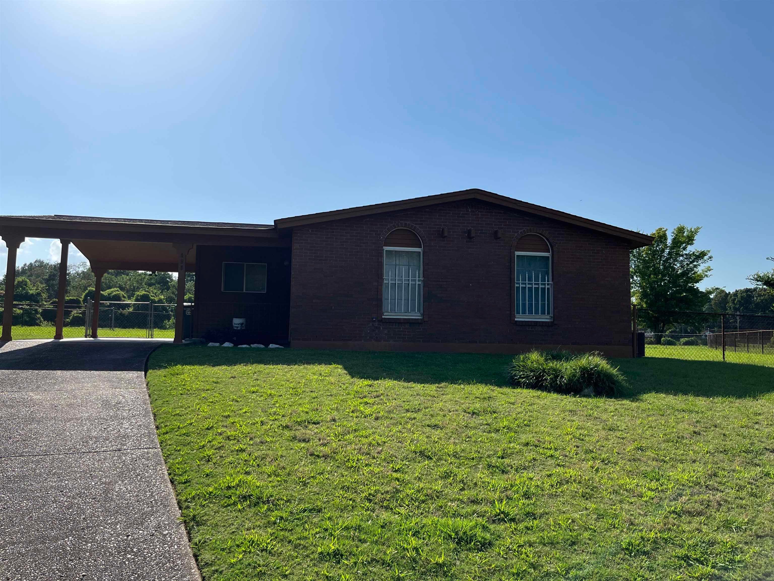 498 Tuton CV — photo