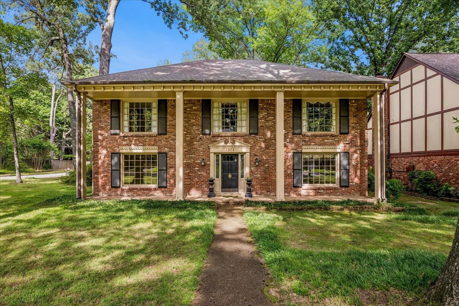2308 Hickory Forest Dr — photo
