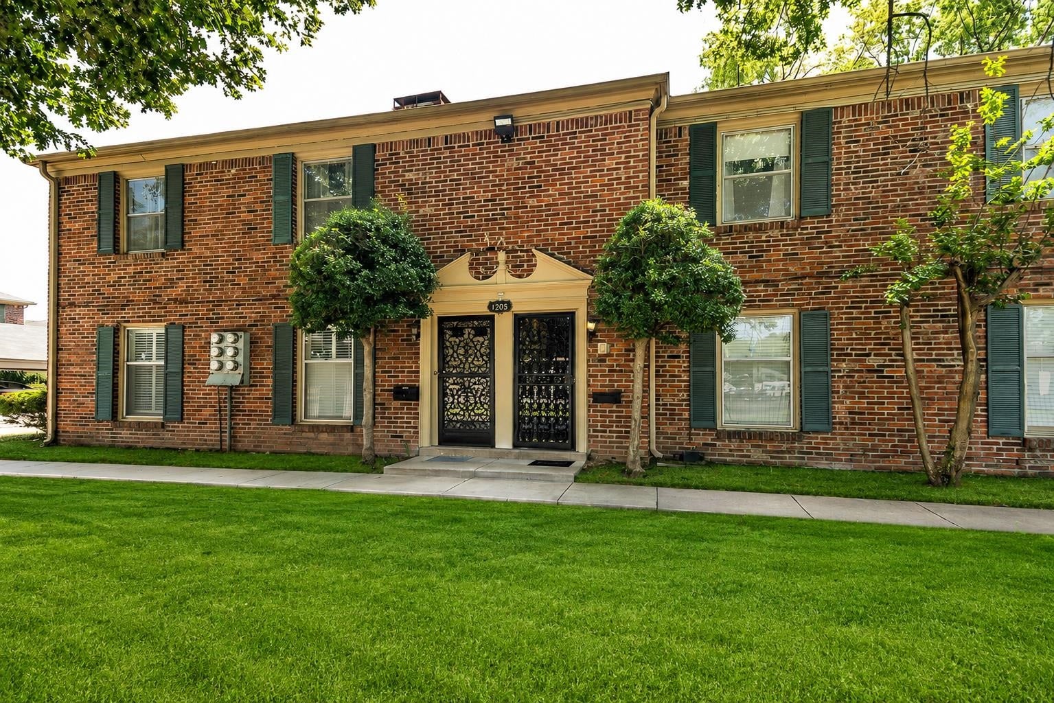 1205 Bristol Dr 18 — photo