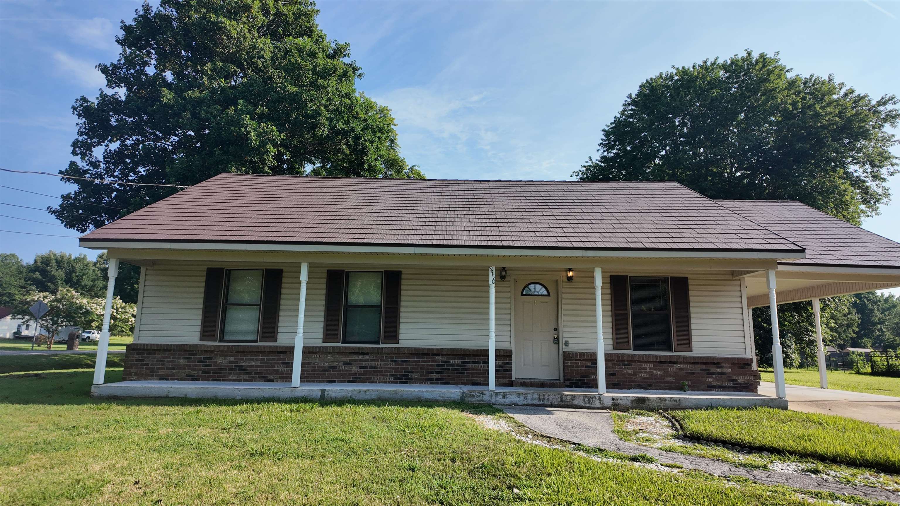 9450 Holly Grove Rd — photo