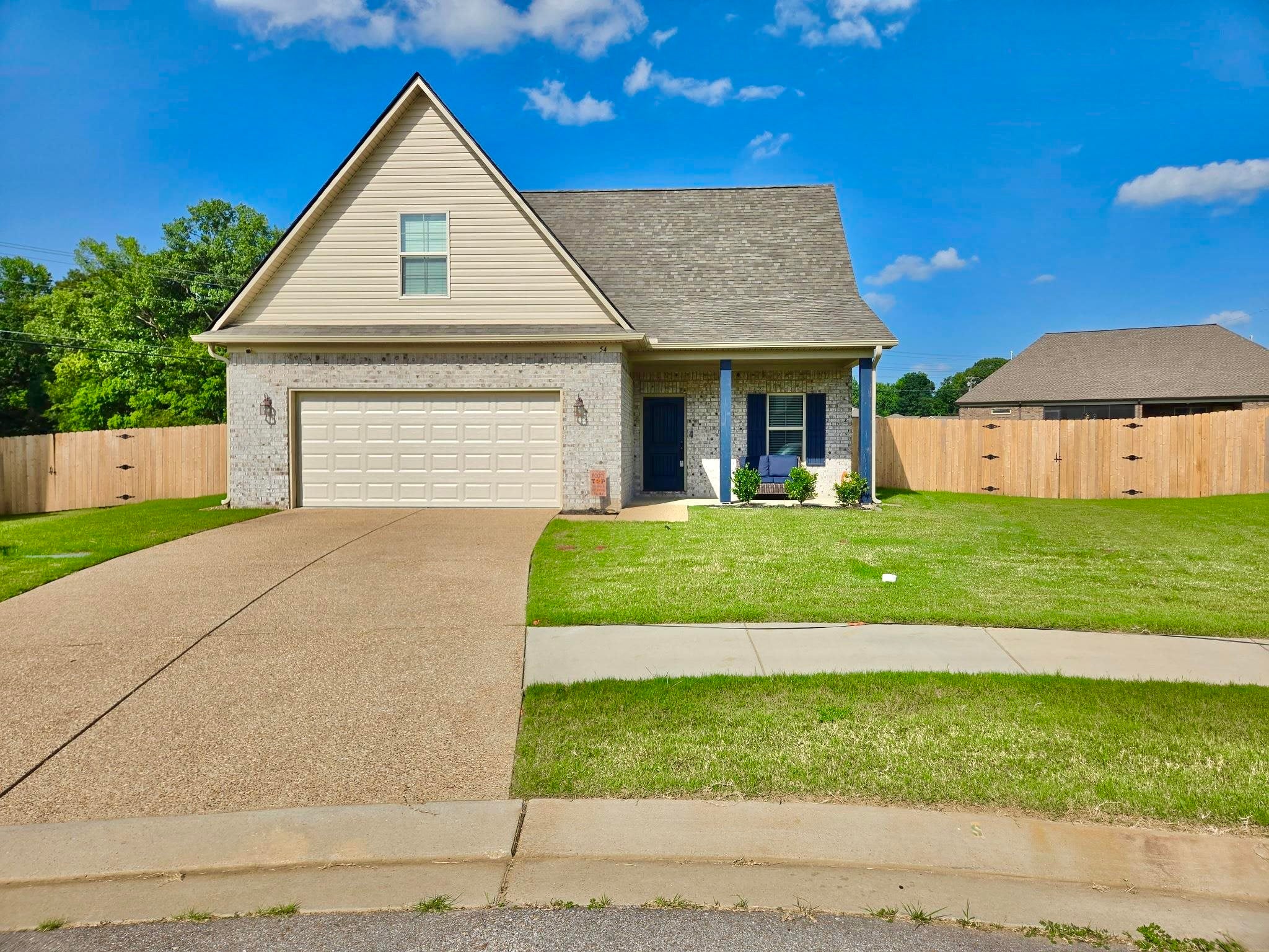 54 Forsyth Ln — photo