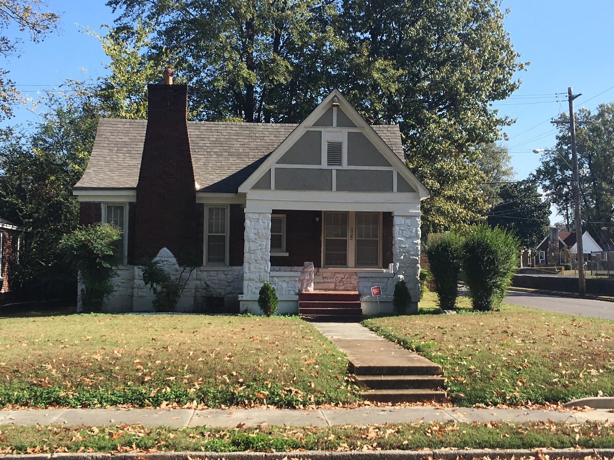 864 Dickinson St — photo