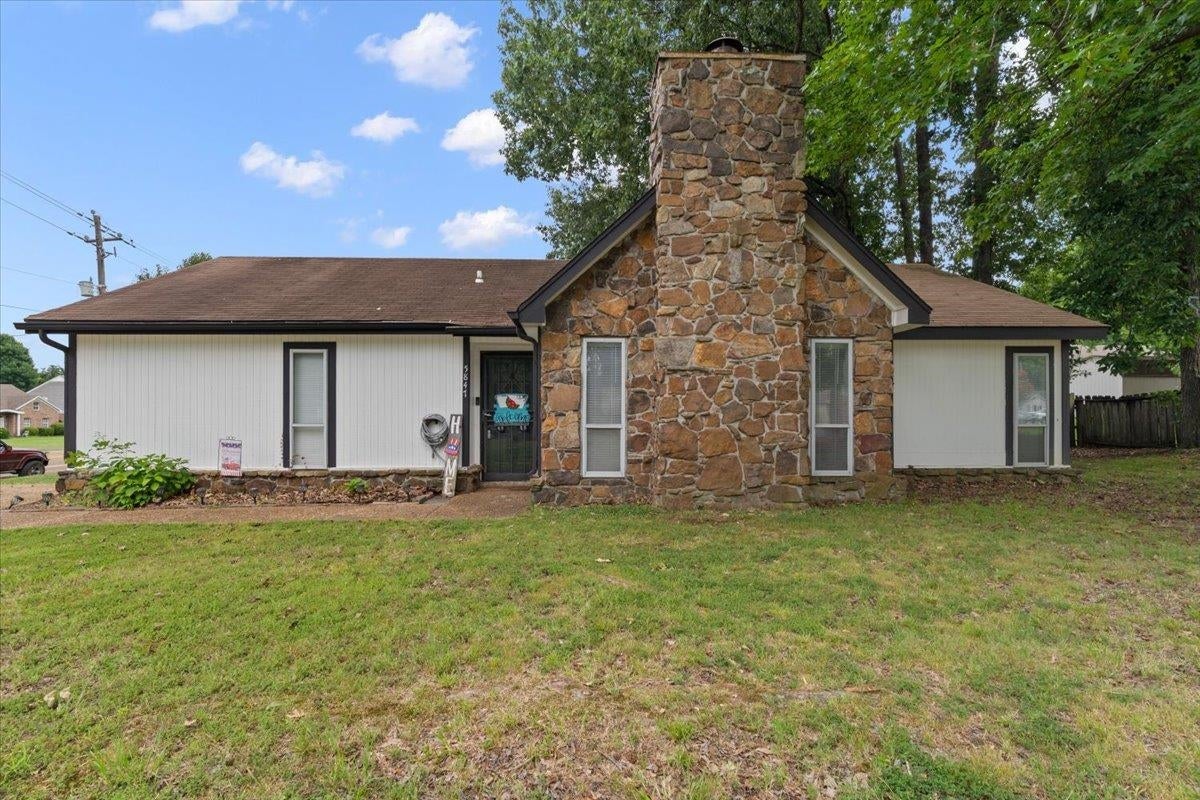 5847 Bobbitt Dr — photo