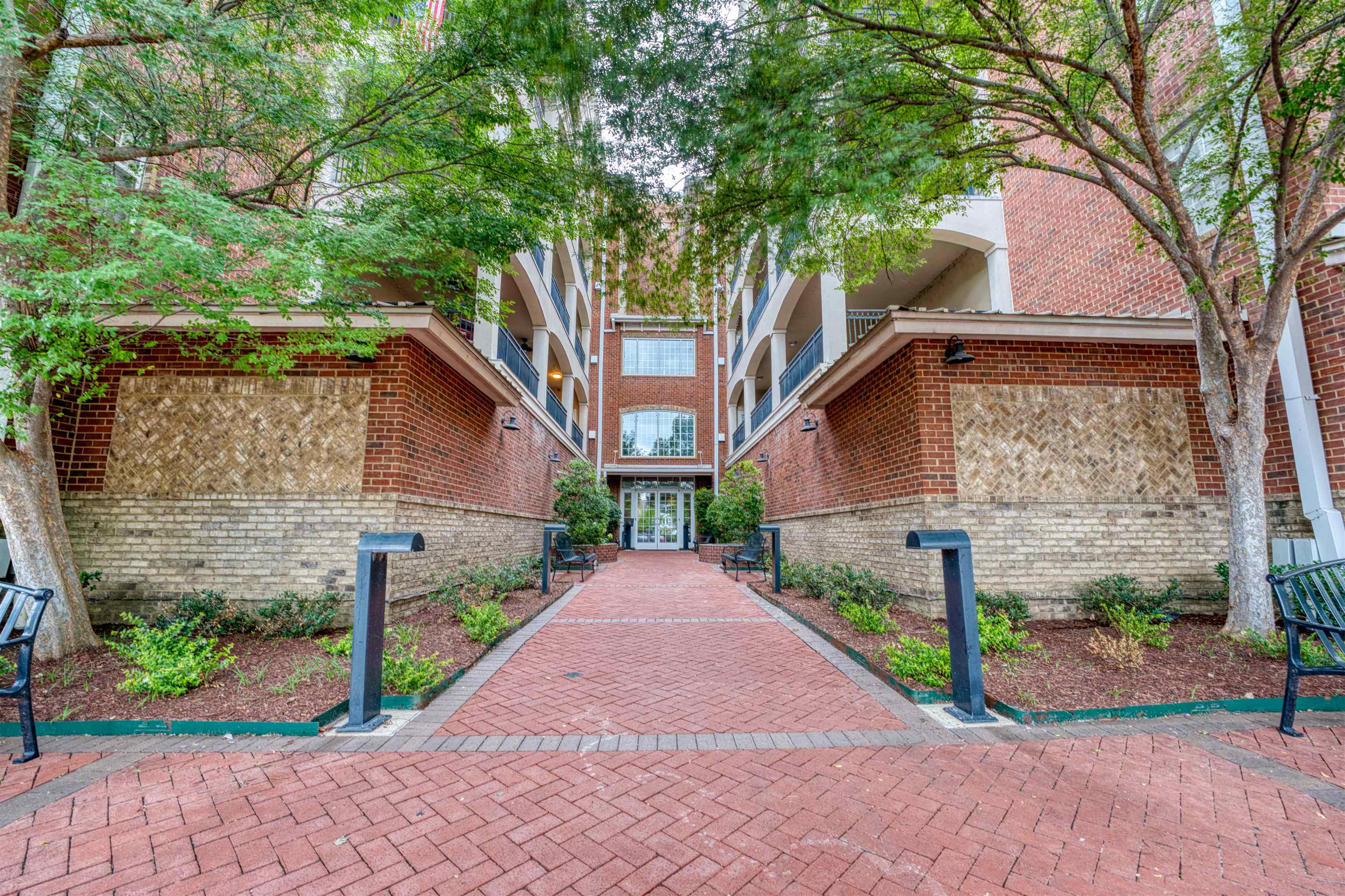 665 Tennessee St 307 — photo