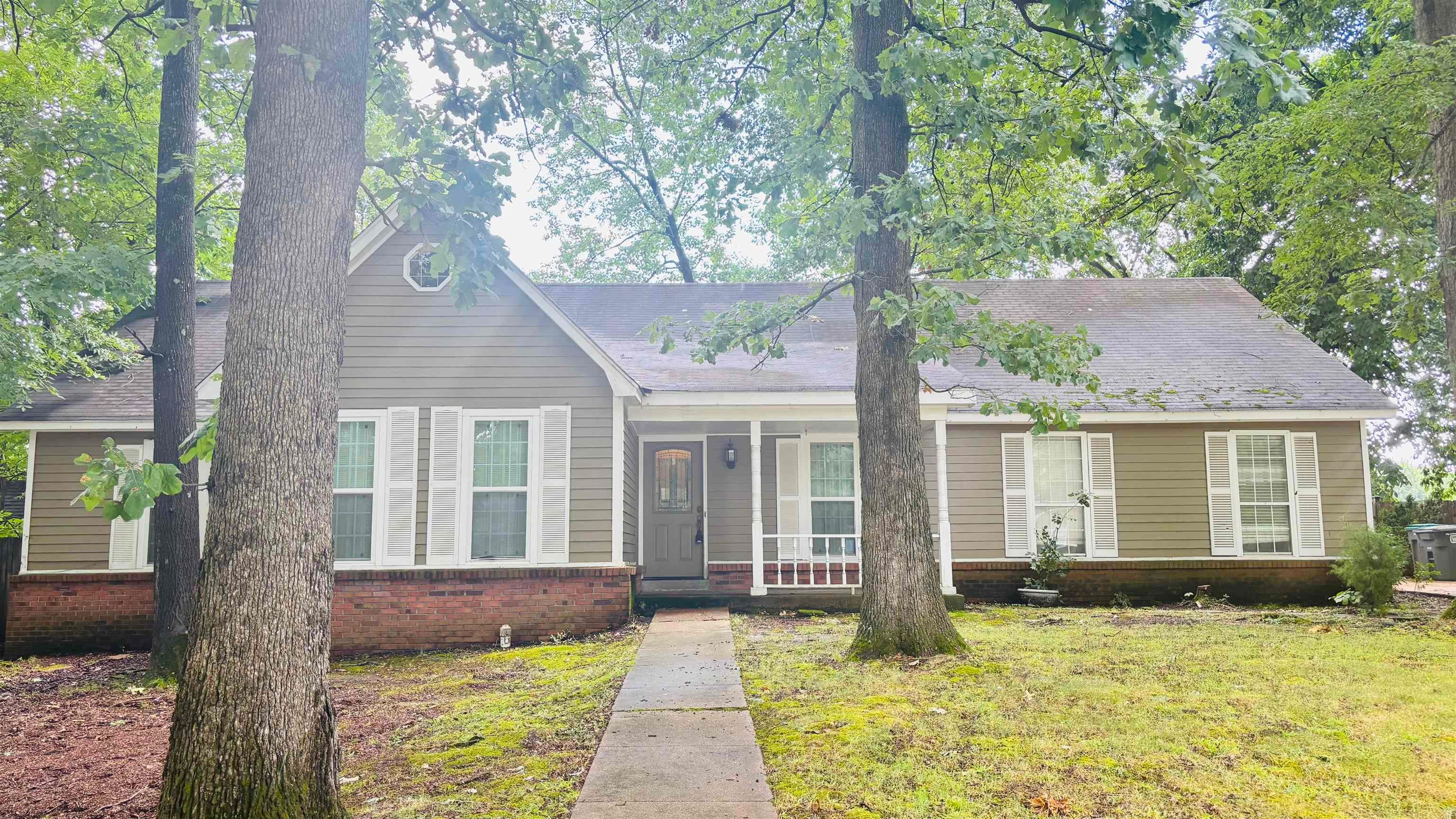 8241 Trinity Rd — photo