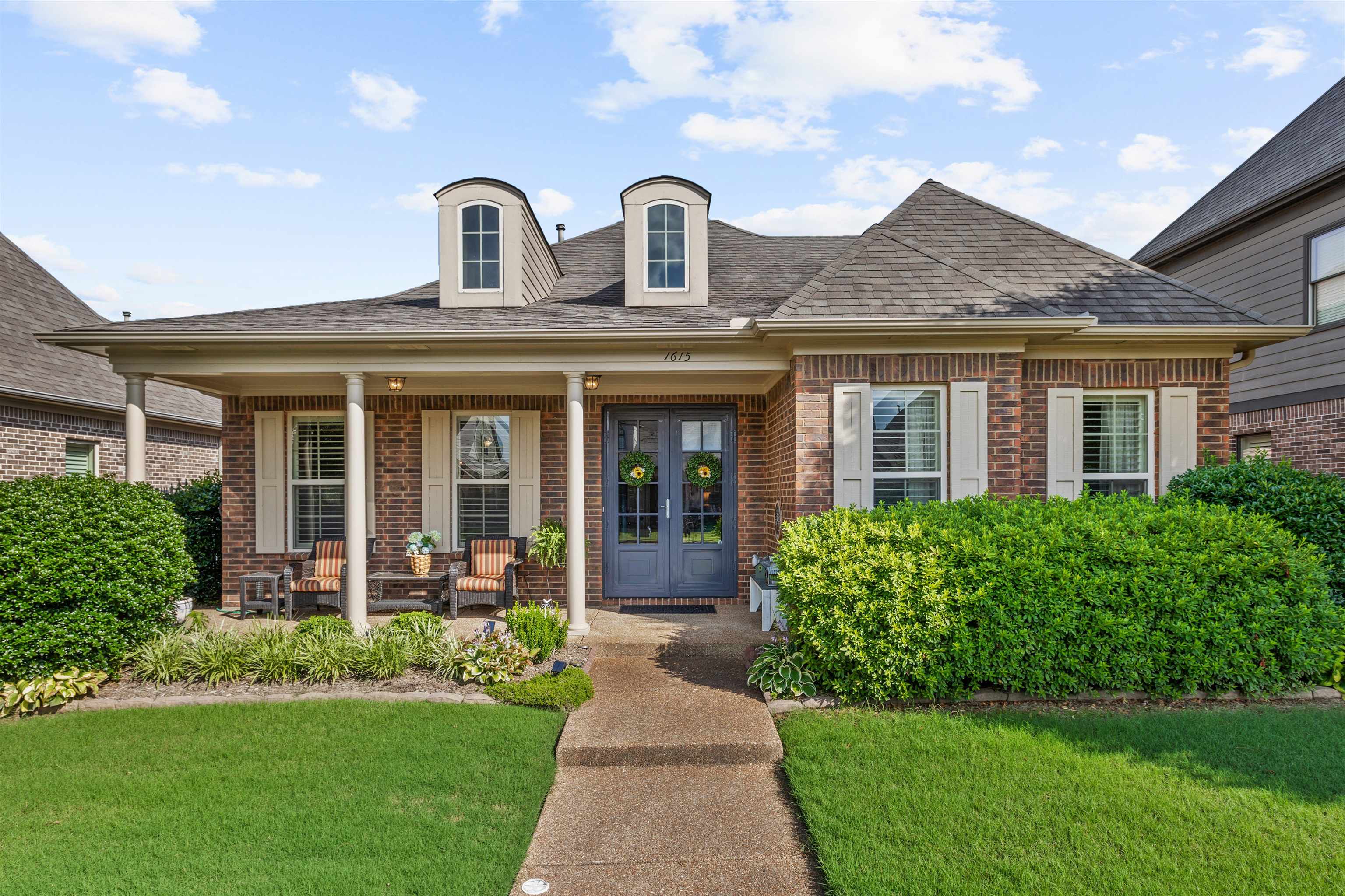 1615 Poppy Hills Dr — photo