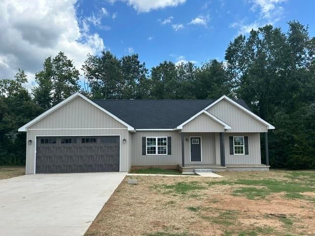 125 Red Fern CV — photo