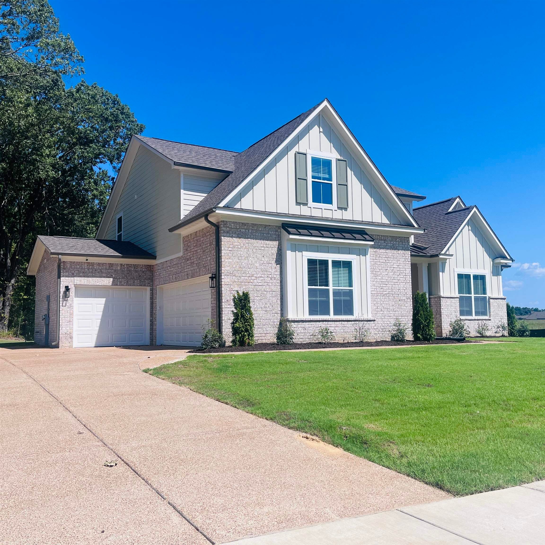 7044 Walker Farms Dr — photo