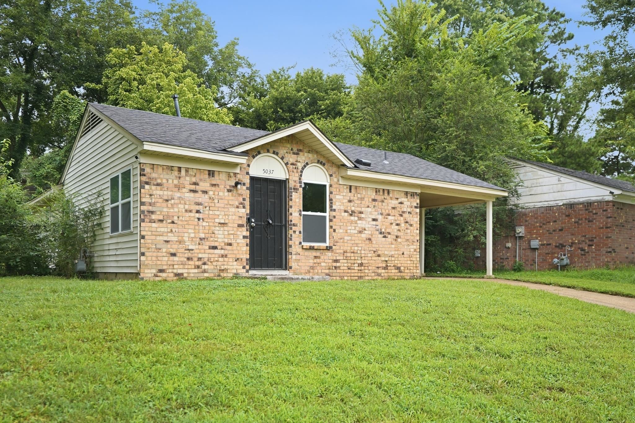 5037 Blacksmith Dr — photo