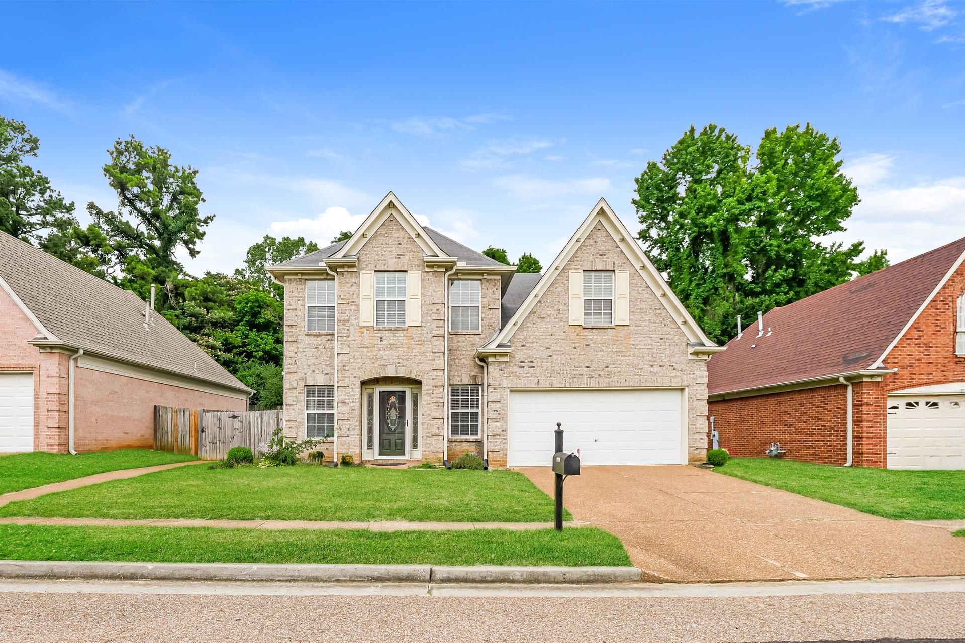 5634 Tulip Grove Dr — photo