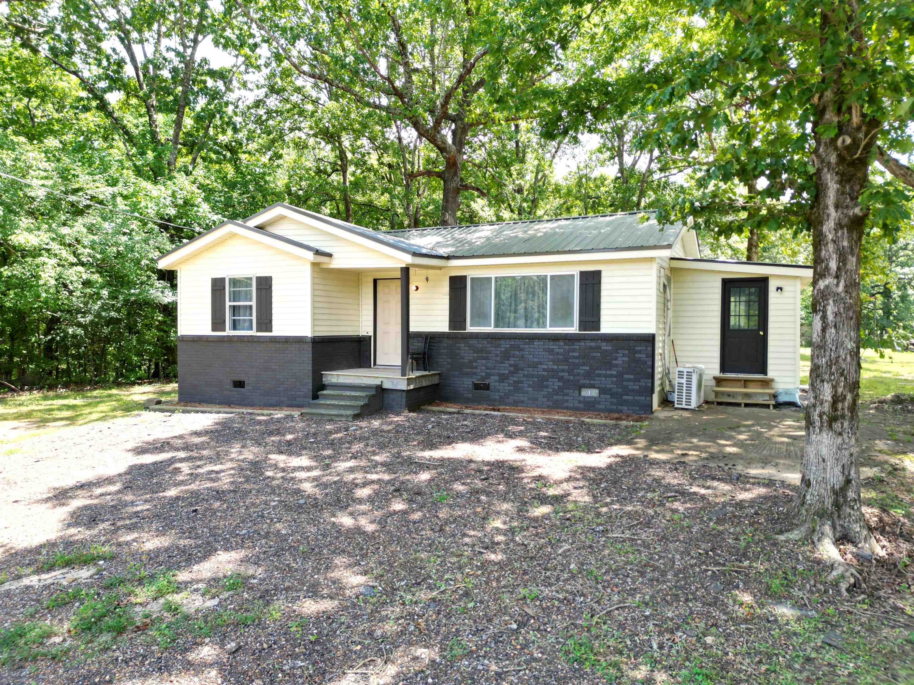 2505 Pittman Rd — photo