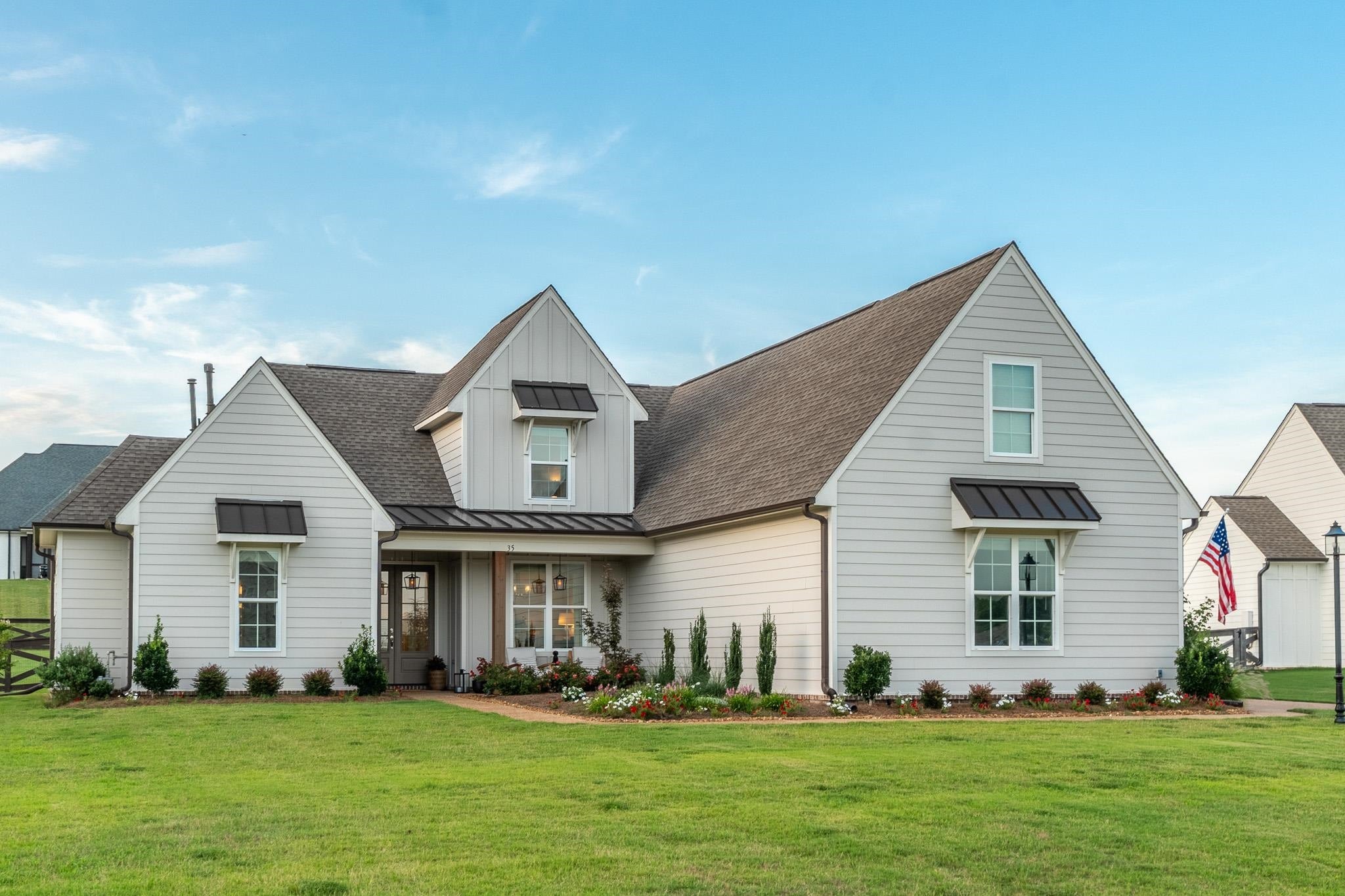 35 Farmhouse CV — photo