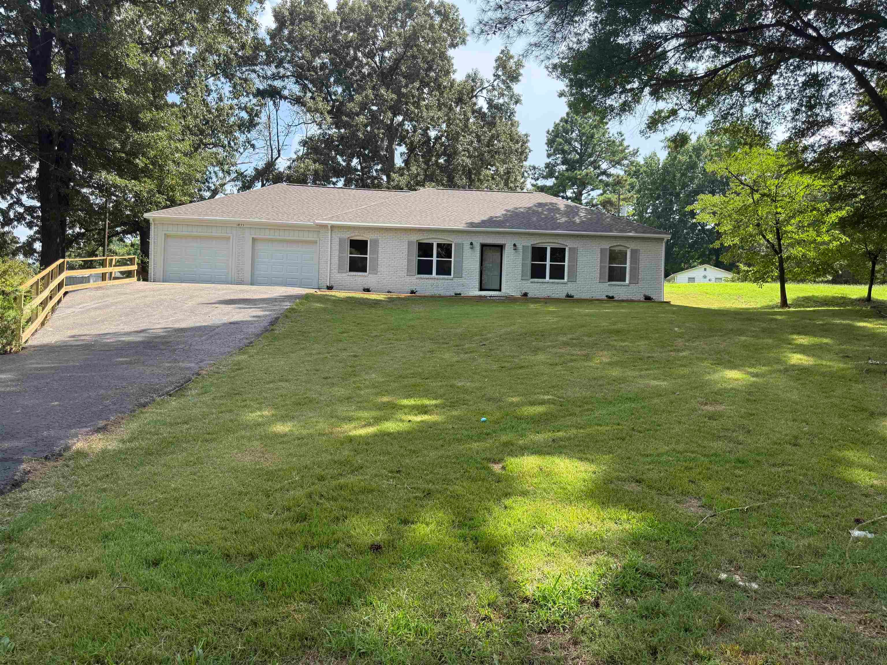 1835 Pleasant Grove Rd — photo