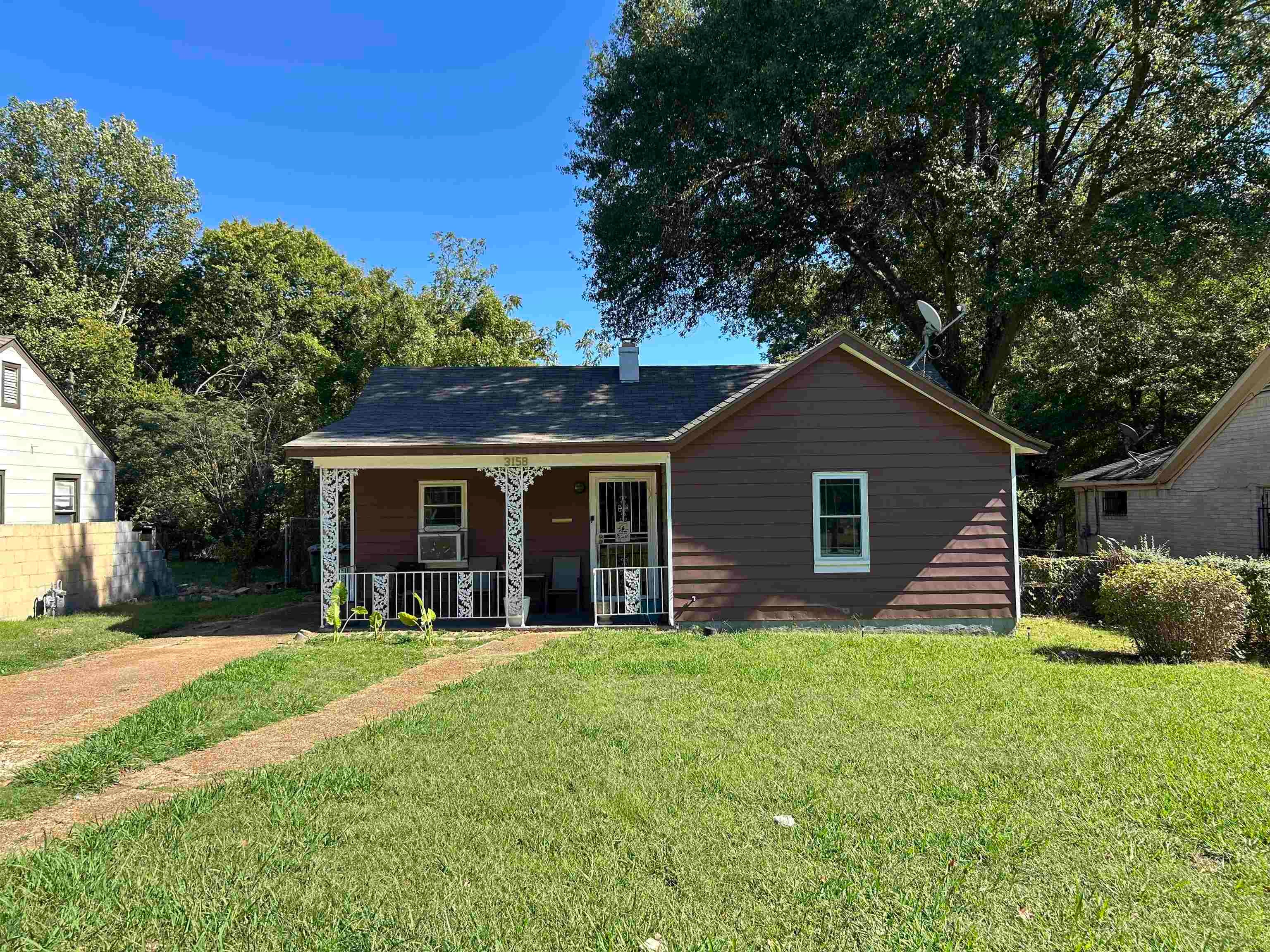 3158 Ford Rd — photo