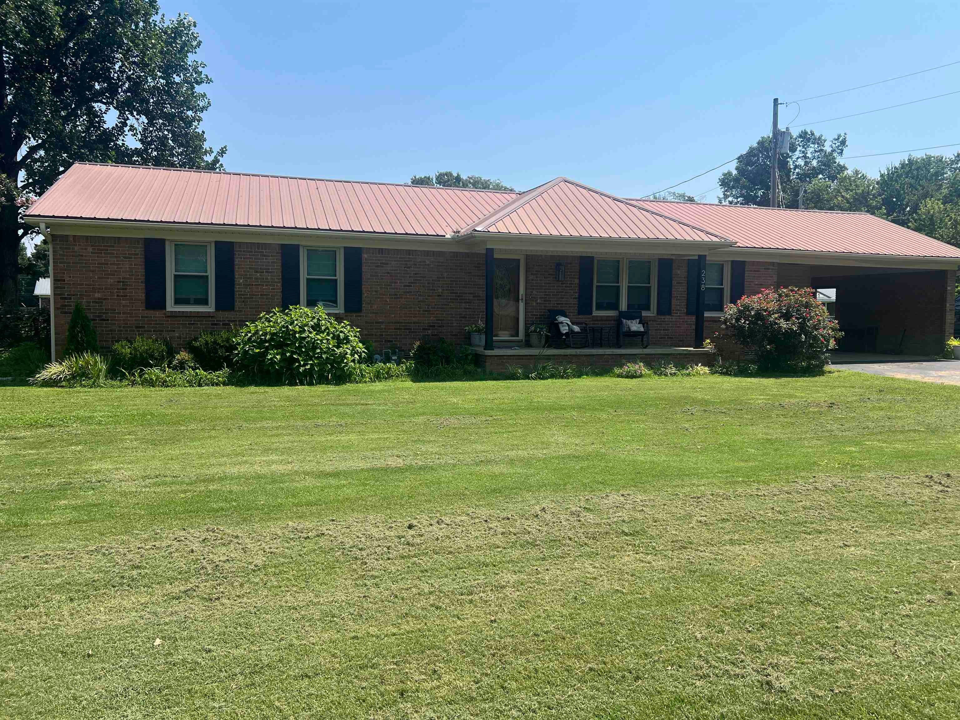 238 Fairview Dr — photo