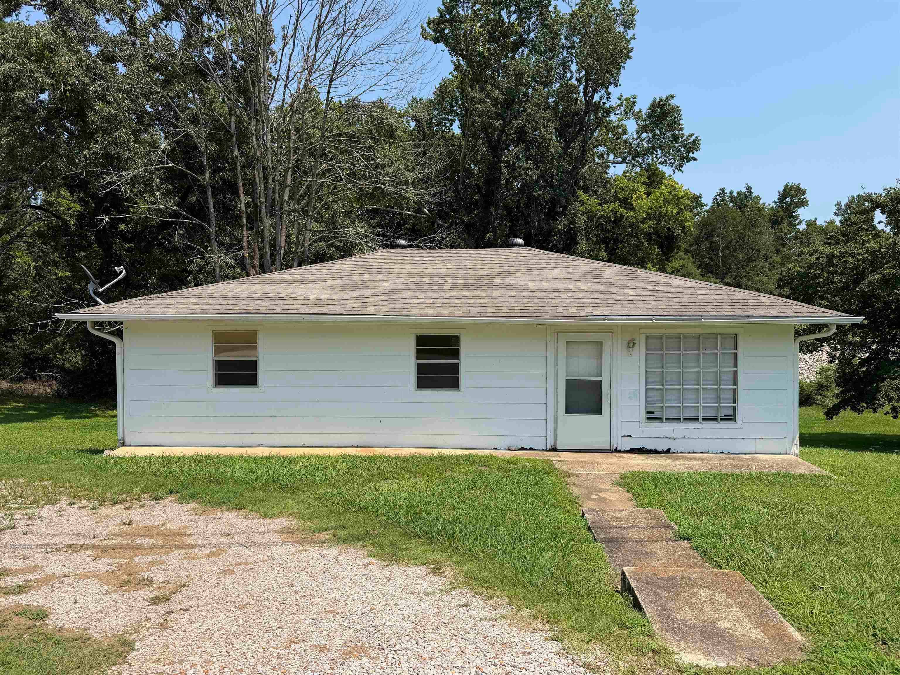 510 Riverside Dr — photo
