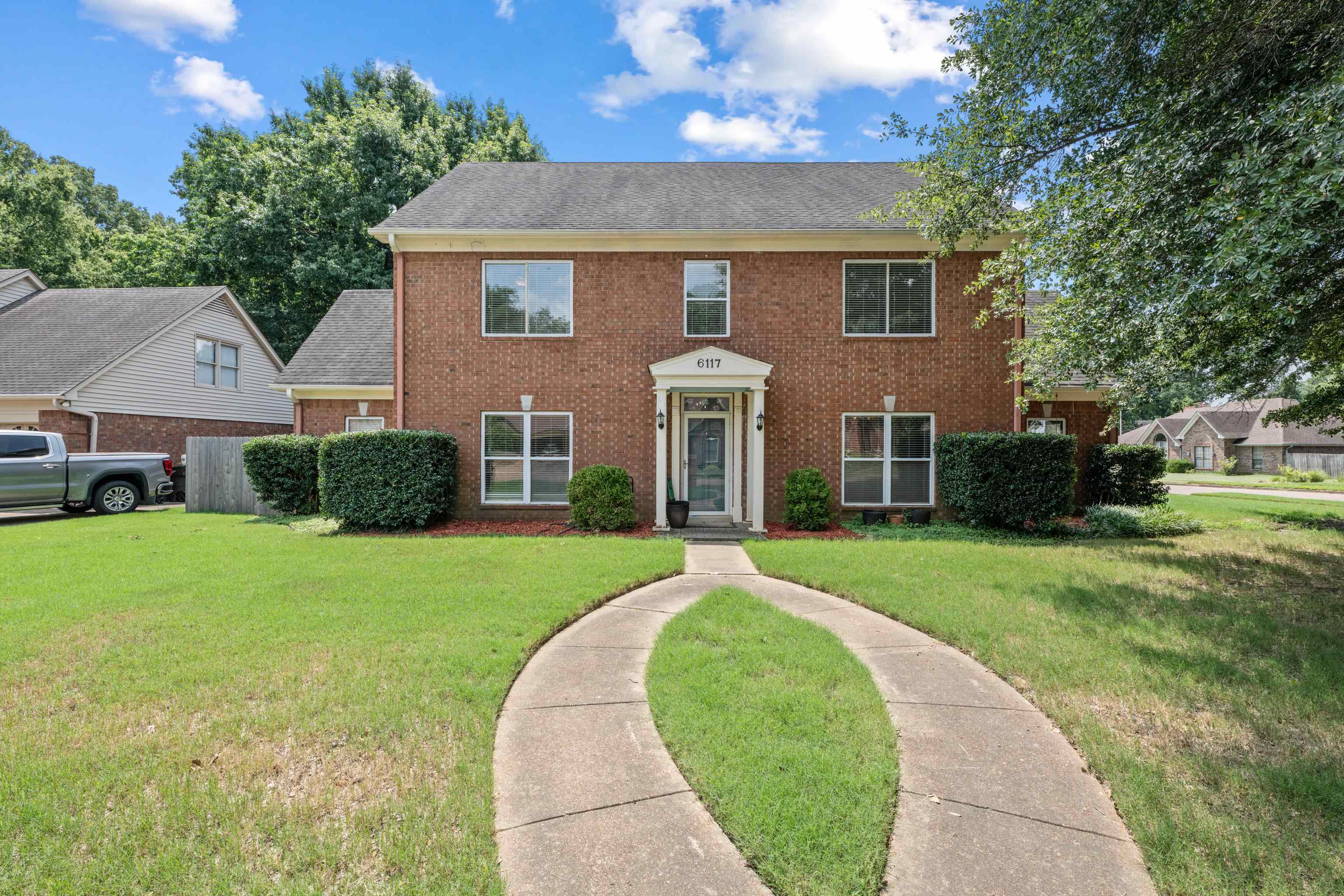 6117 Yorkhill Dr — photo