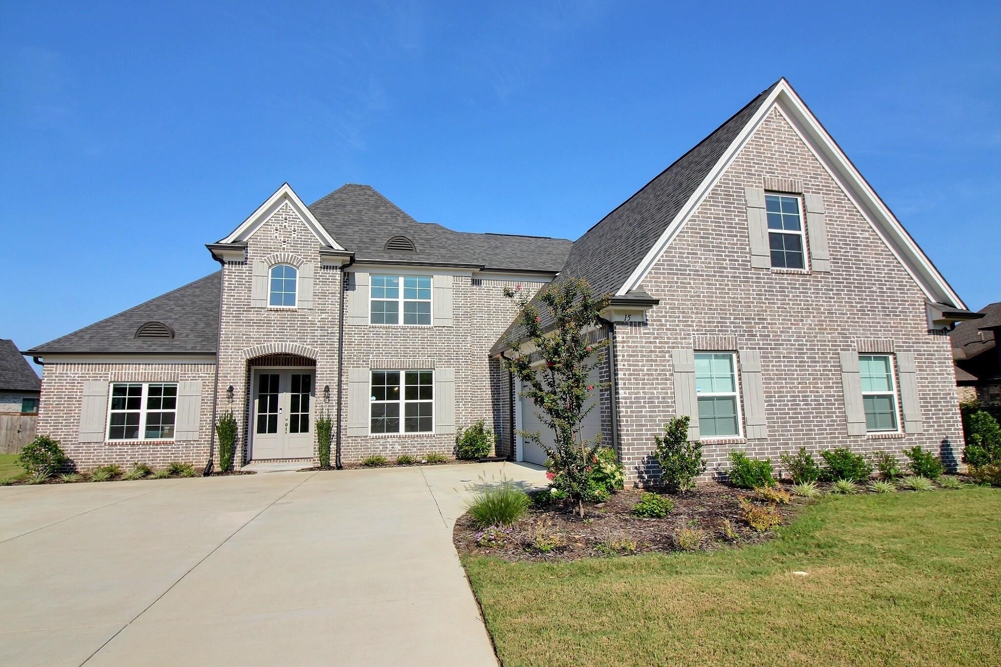 15 Grays Hollow Dr — photo