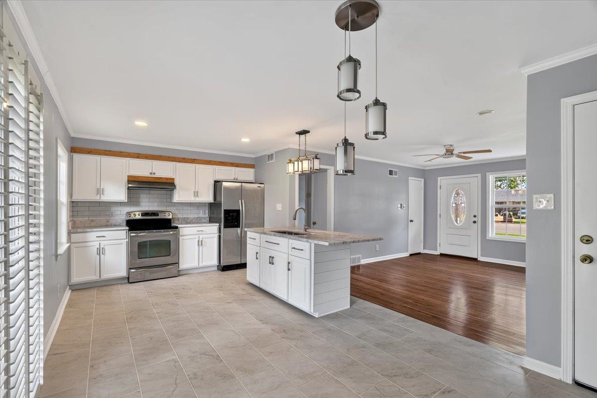1744 W Holmes Rd, Memphis, TN 38109 — photo 2