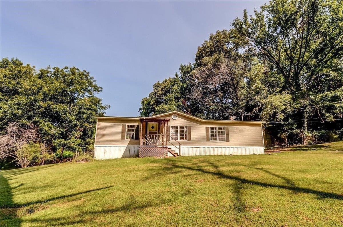 1123 Walnut Rd — photo