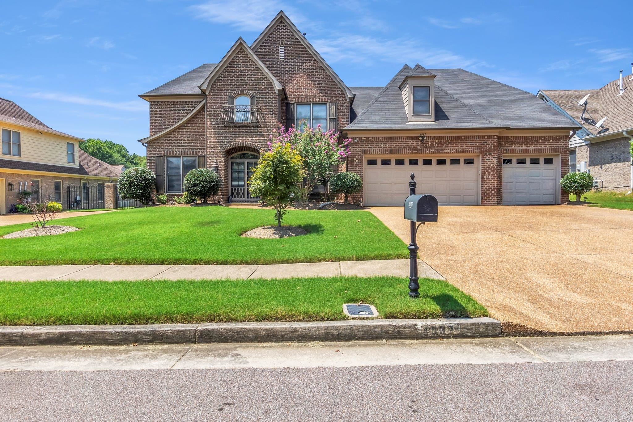 4937 Fox Springs Dr — photo