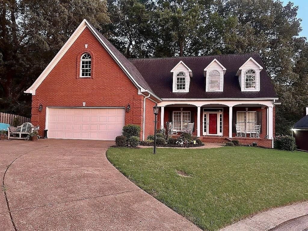 36 Sutton Place Pl — photo