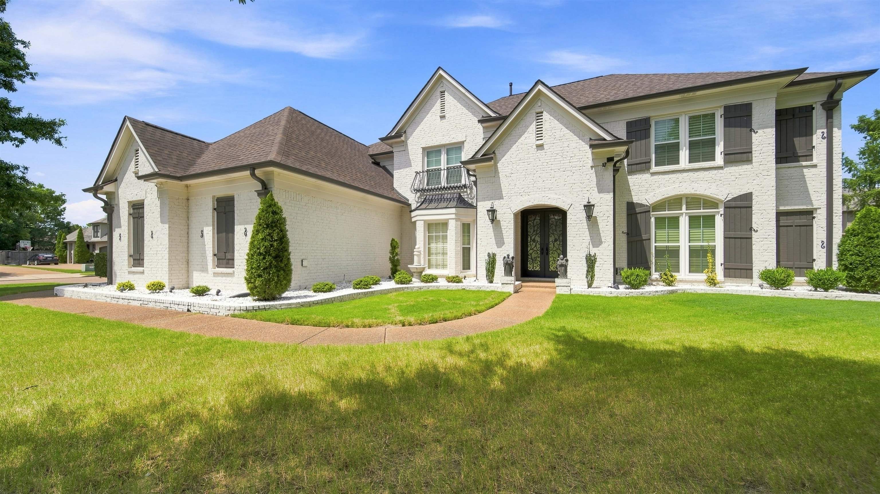1596 Brackenshire Ln — photo